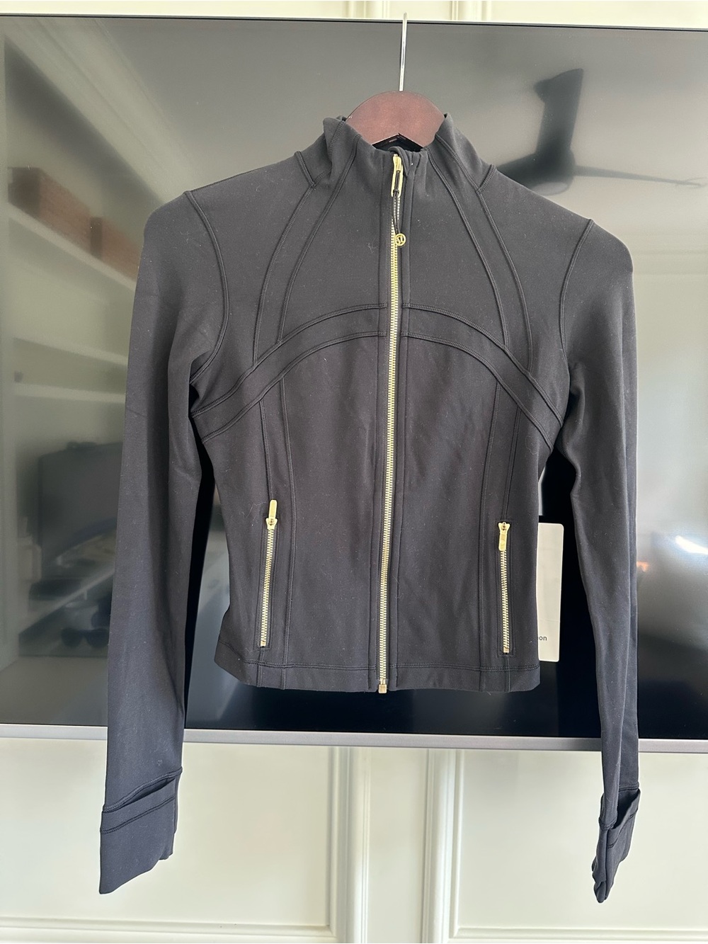 NWT Lululemon Define Cropped Jacket Nulu Black Gold Size 4